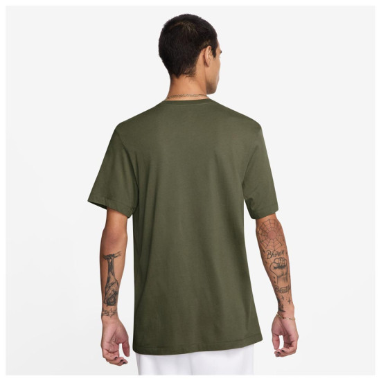 Nike Ανδρική κοντομάνικη μπλούζα Sportswear Club Nike Ανδρική κοντομάνικη μπλούζα Sportswear Club